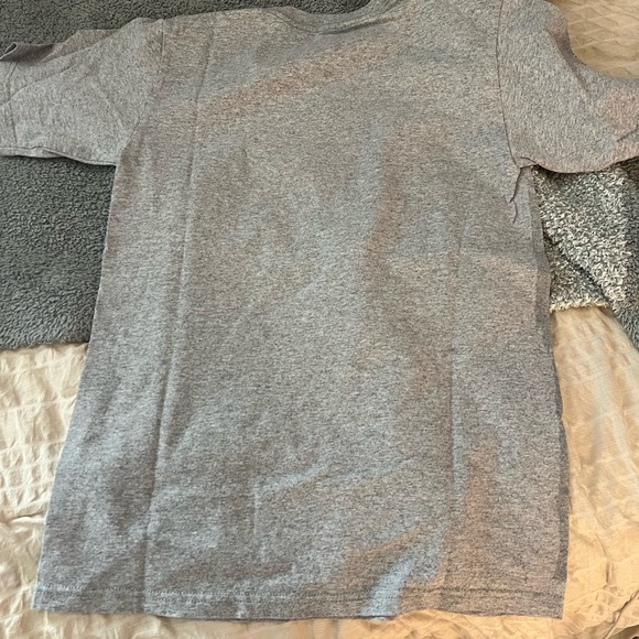 small corona tee - Picture 4 of 4